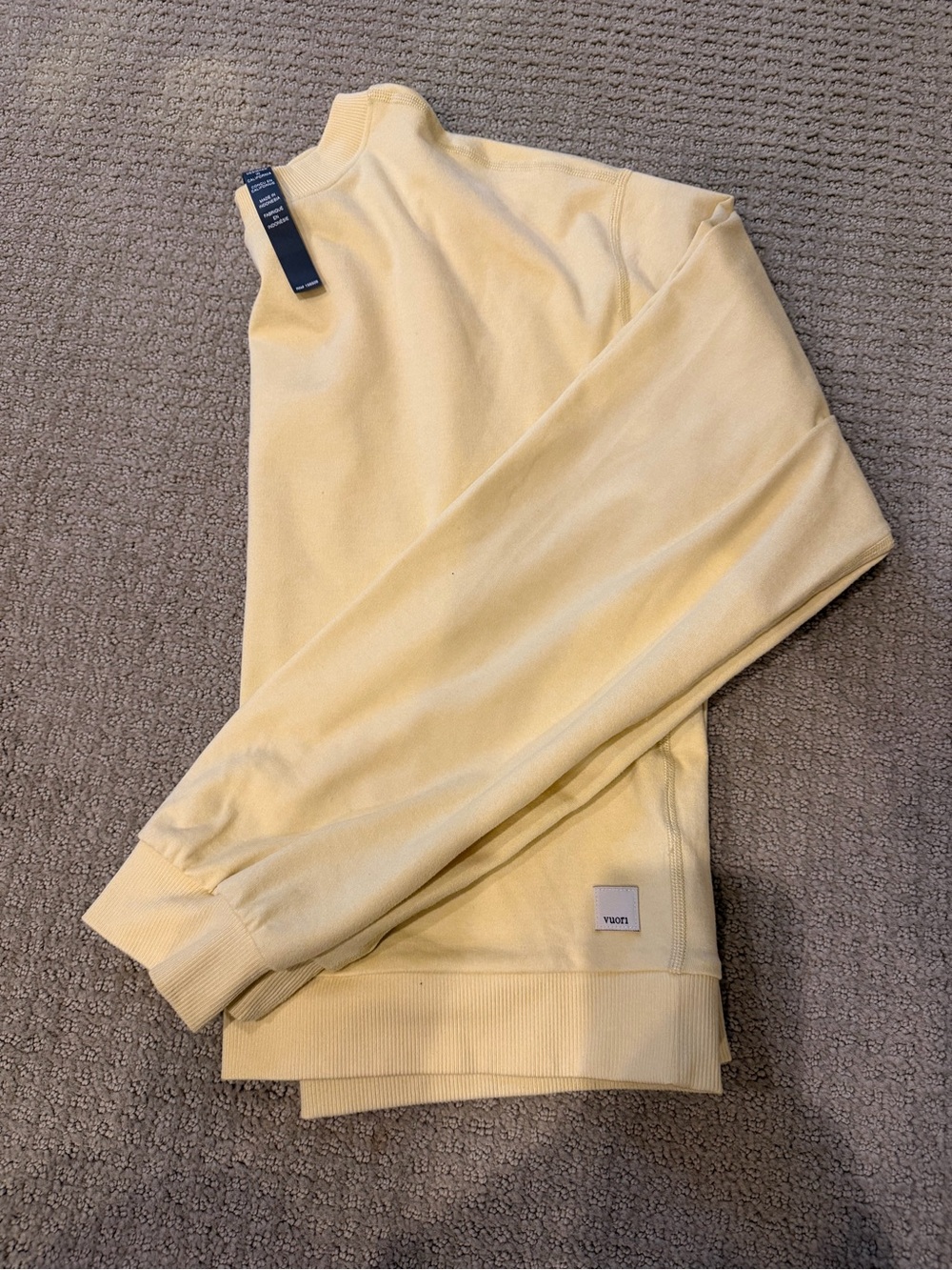 Vuori long sleeve halo essential crew